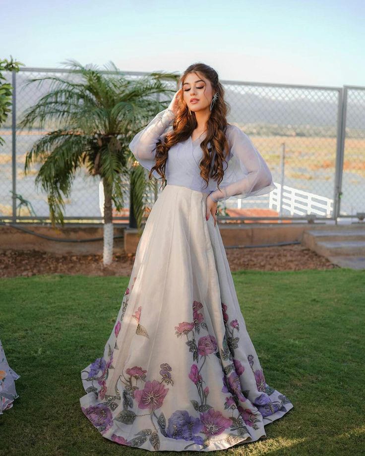 Hand Painted Lehnga Choli Heavy Embellishment